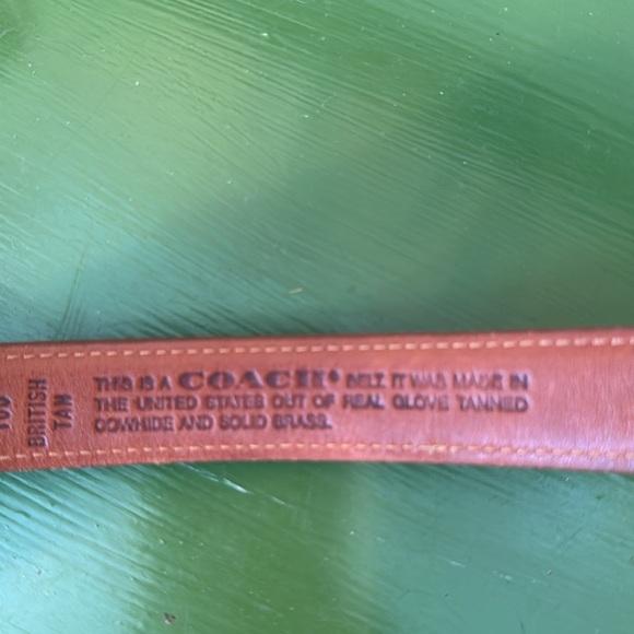 Coach tan cowhide leather and solid brass buckle made in USA 🇺🇸 - Picture 3 of 7